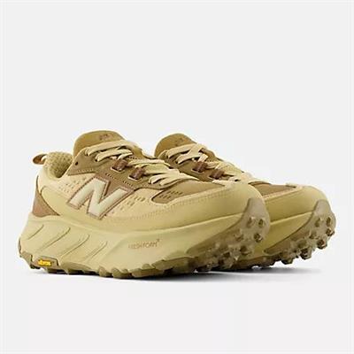 NB HIERRO TREK V9 W QUICKSAND BARK